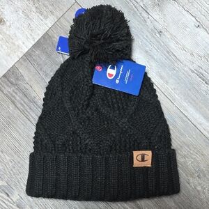 Champion | OSFM Knit Pom-pom Beanie, Fleece Lined *NWT